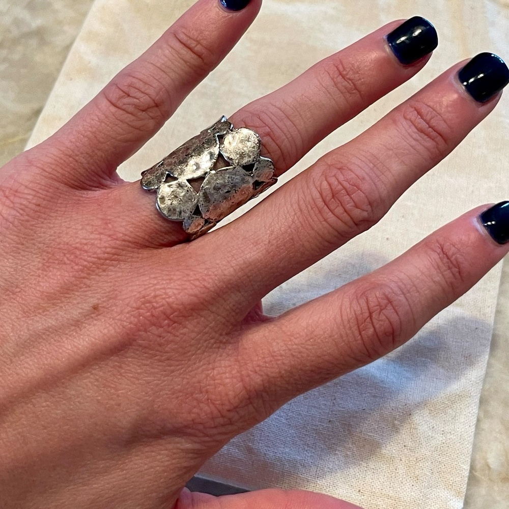Adjustable Metal Ring - Picture 4 of 4